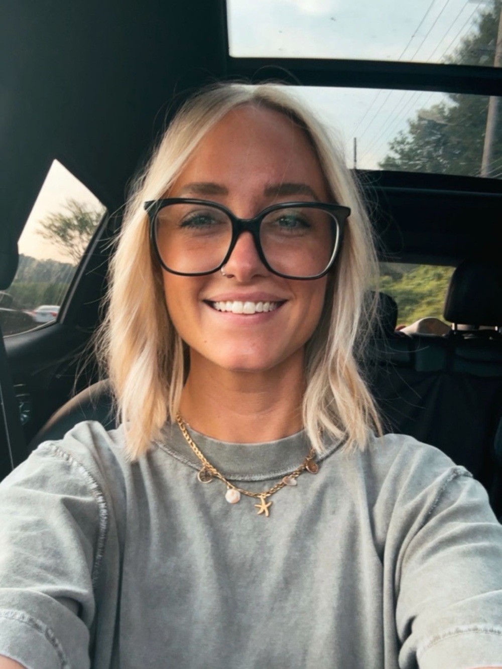 Meet your Posher, Kiley